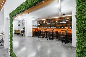 Orange Hotel