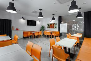 Orange Hotel
