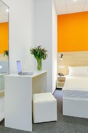 Orange Hotel