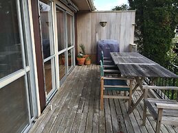 Lakeview Holiday Home