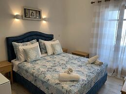 Minoa Hotel