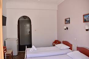 Minoa Hotel