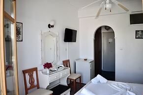 Minoa Hotel