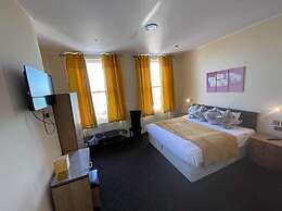 Elsinore Hotel