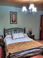Casa Rural Os Carballos