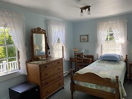 The Barnacle Inn