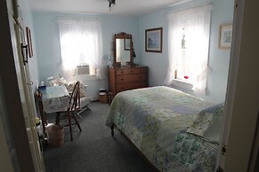 The Barnacle Inn