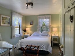 The Barnacle Inn