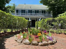 The Barnacle Inn
