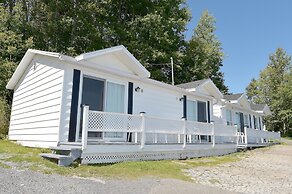 Motels Chalets Flots-Bleus