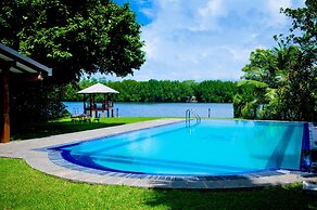 Okvin River Villa