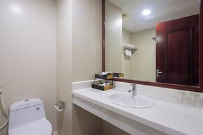 Gem Hotel