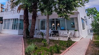 Paradiso Resort