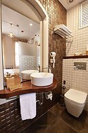 Arart Hotel