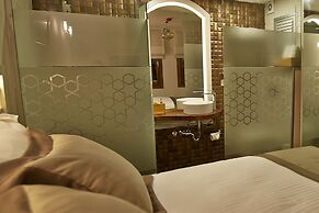 Arart Hotel