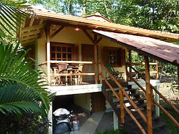 Bluff Beach Retreat
