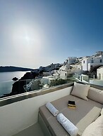 Kaleidoscope Cave Houses Oia
