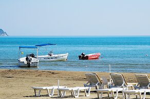 Andreolas Beach Hotel