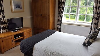 Nant Ddu Lodge Hotel