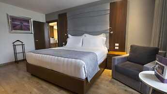 HS HOTSSON Hotel Silao
