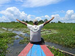 Jacamar Lodge Expeditions
