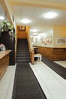 Pemberton Hotel