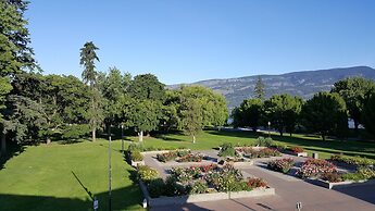 Hotel Zed Kelowna
