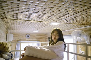 Crystal Box Hotel