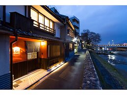Kyotoya Kamogawa Gojo Private Villa
