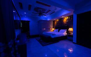 Lantana Hotel