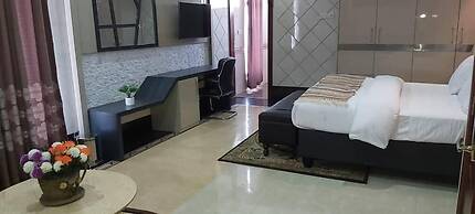 Lantana Hotel
