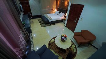 Lantana Hotel