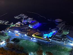 C Hotel