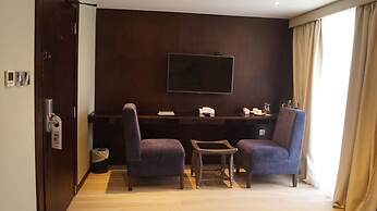 C Hotel