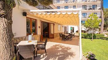 Hotel Playa Mondrago