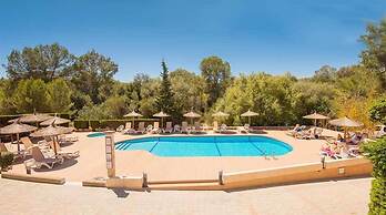 Hotel Playa Mondrago