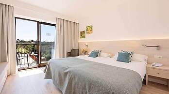 Hotel Playa Mondrago