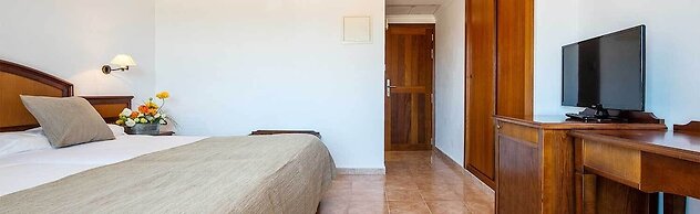 Hotel Playa Mondrago