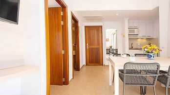 Hotel Playa Mondrago