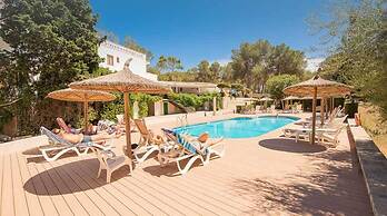Hotel Playa Mondrago