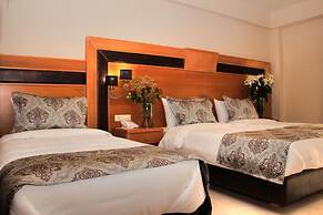 Grand Meteora Hotel