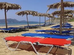 Finiki Plaza