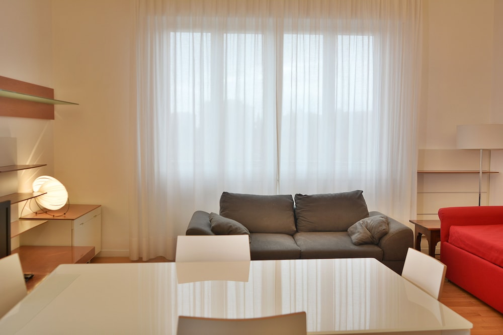 N12 Design Accomodation Alpha