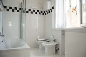 N12 Design Accomodation Alpha