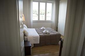 N12 Design Accomodation Alpha