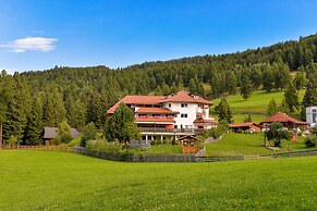 Berghotel Zum Zirm