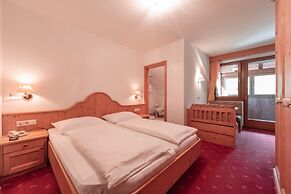 Berghotel Zum Zirm