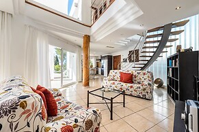 Villa Los Cuatro Arcos