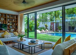 Pantai Indah Villas