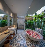 Pantai Indah Villas